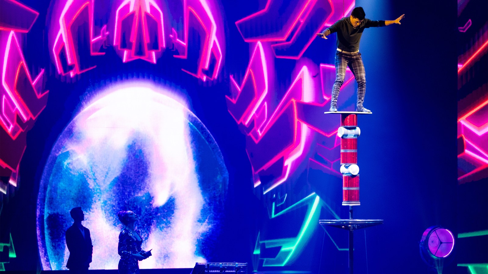 A Magical Cirque Christmas